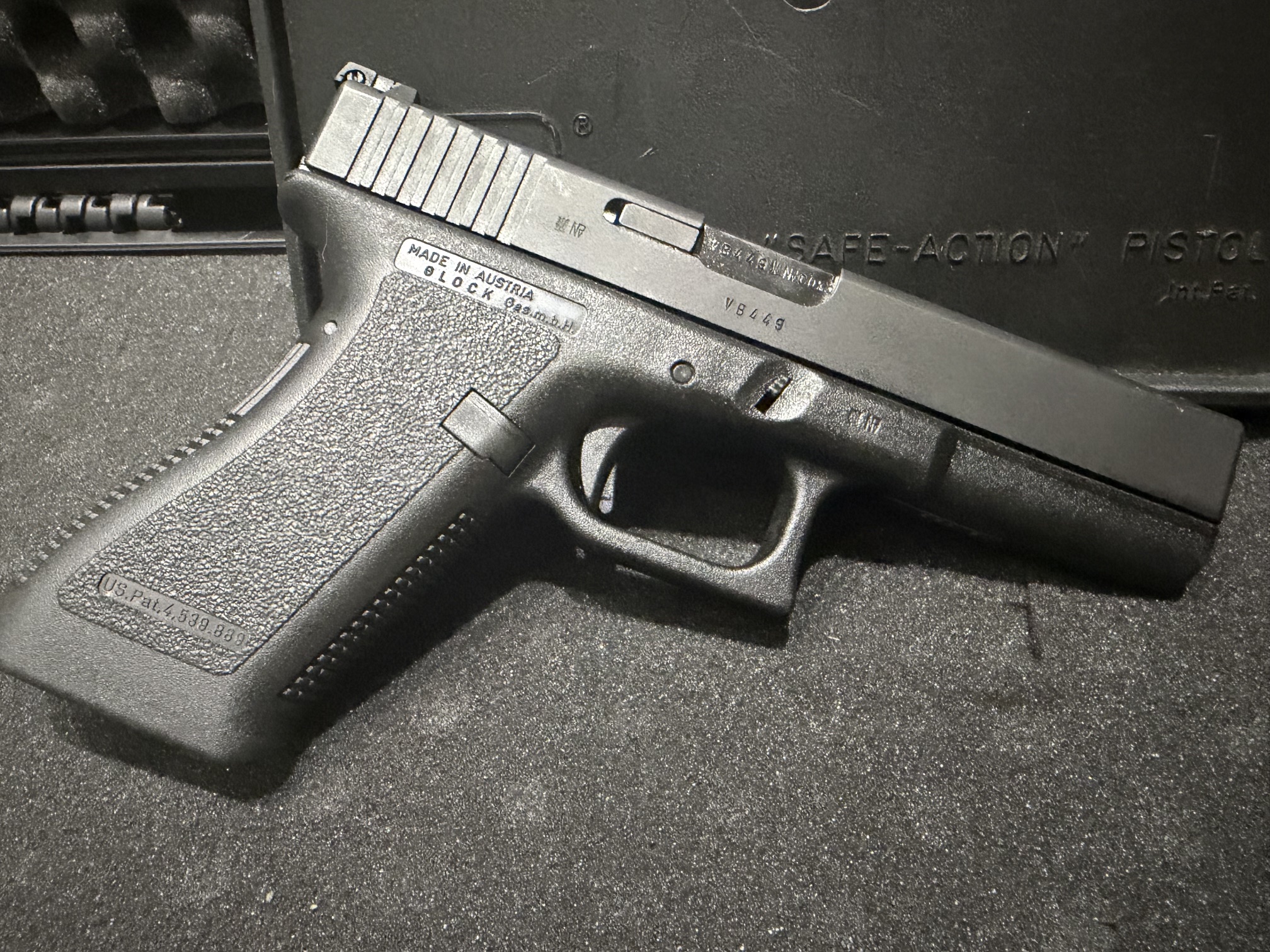 GLOCK 17 GEN. 2 - 9MM LUGER MIT OVP