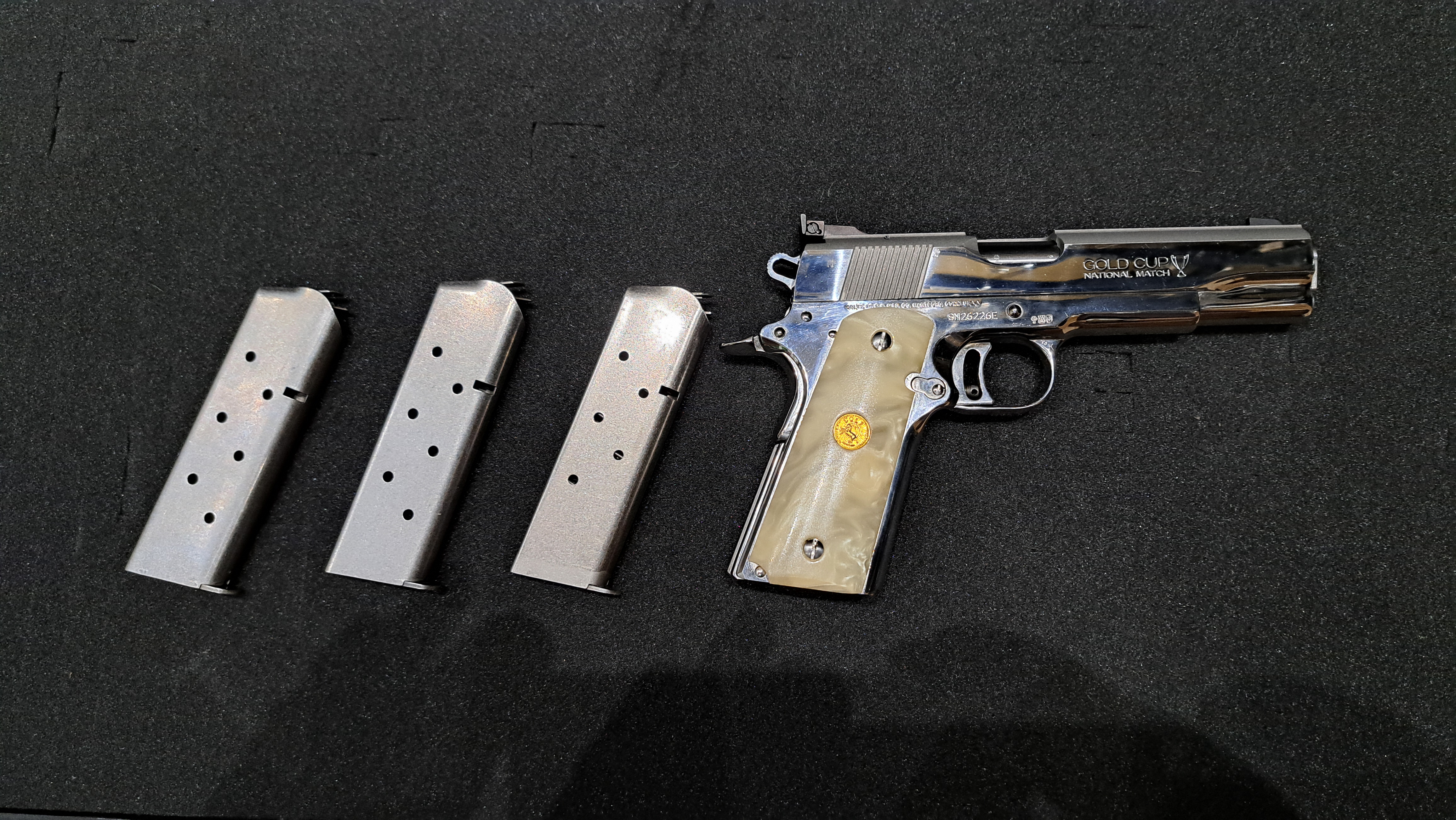 COLT 1911 A1 GOLD CUP - VERCHROMT - .45ACP - OVP - NEUWERTIG