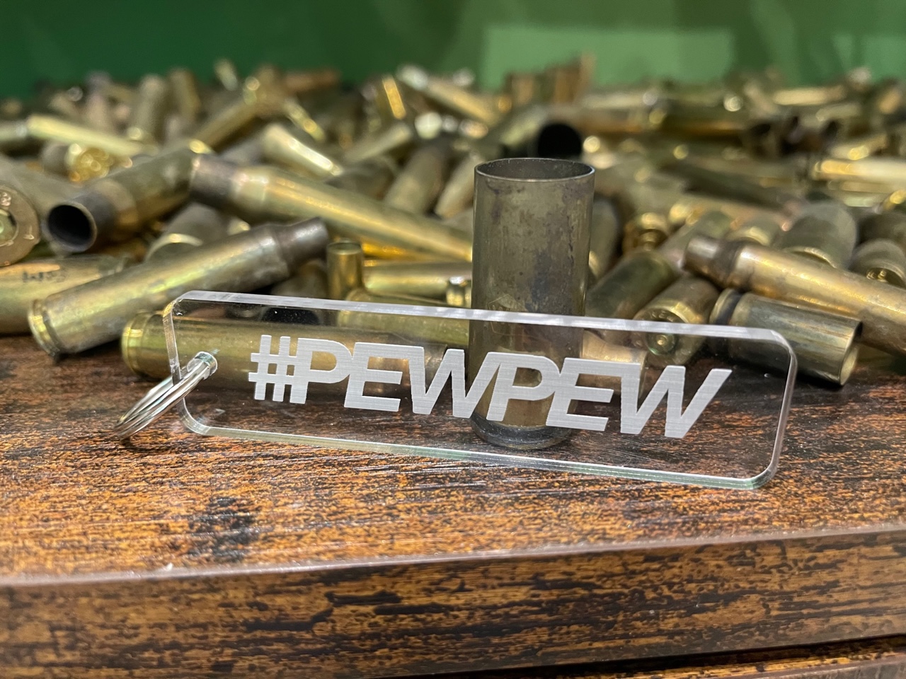 SCHLÜSSELANHÄNGER "PEW PEW"