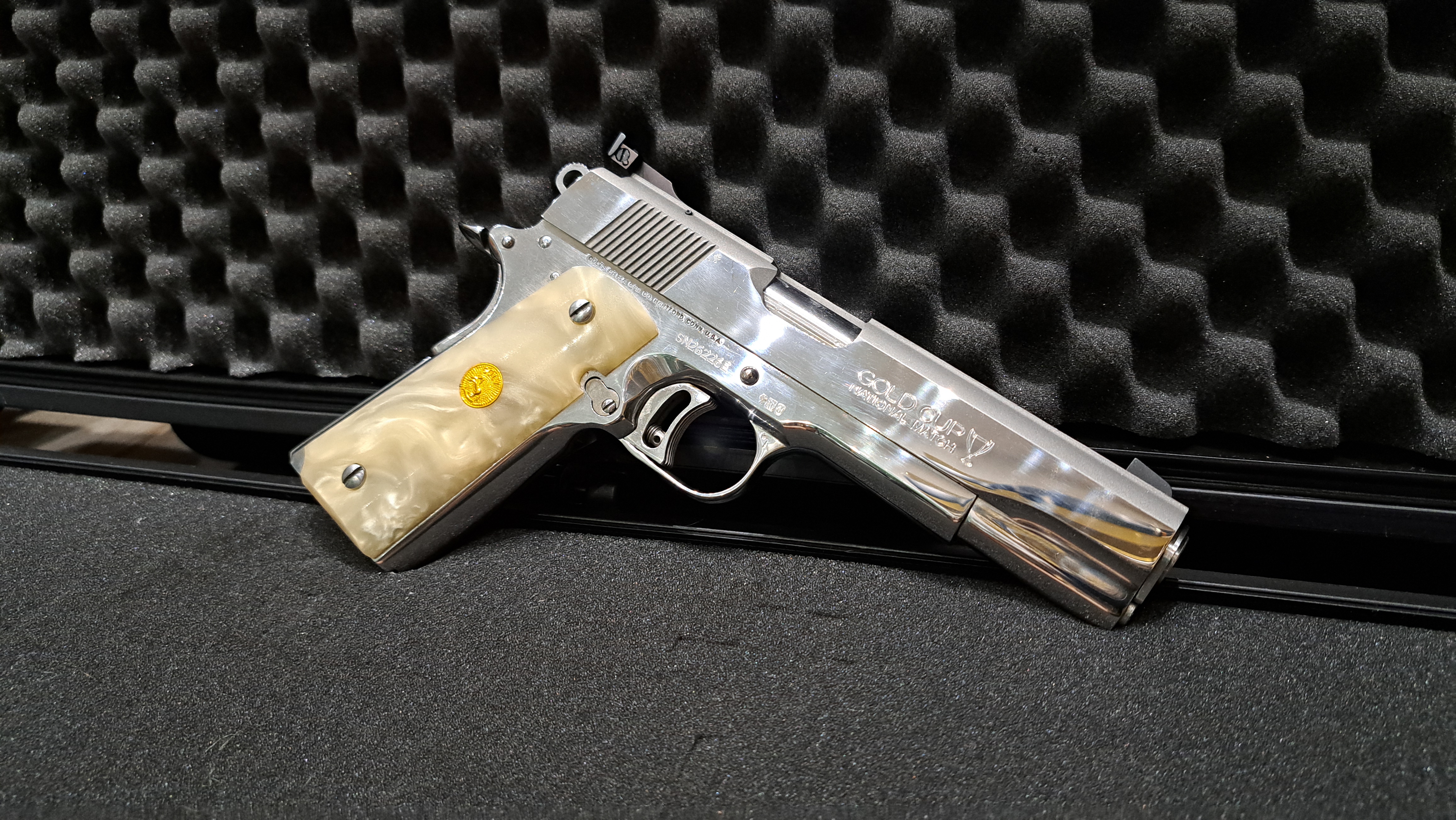 COLT 1911 A1 GOLD CUP - VERCHROMT - .45ACP - OVP - NEUWERTIG