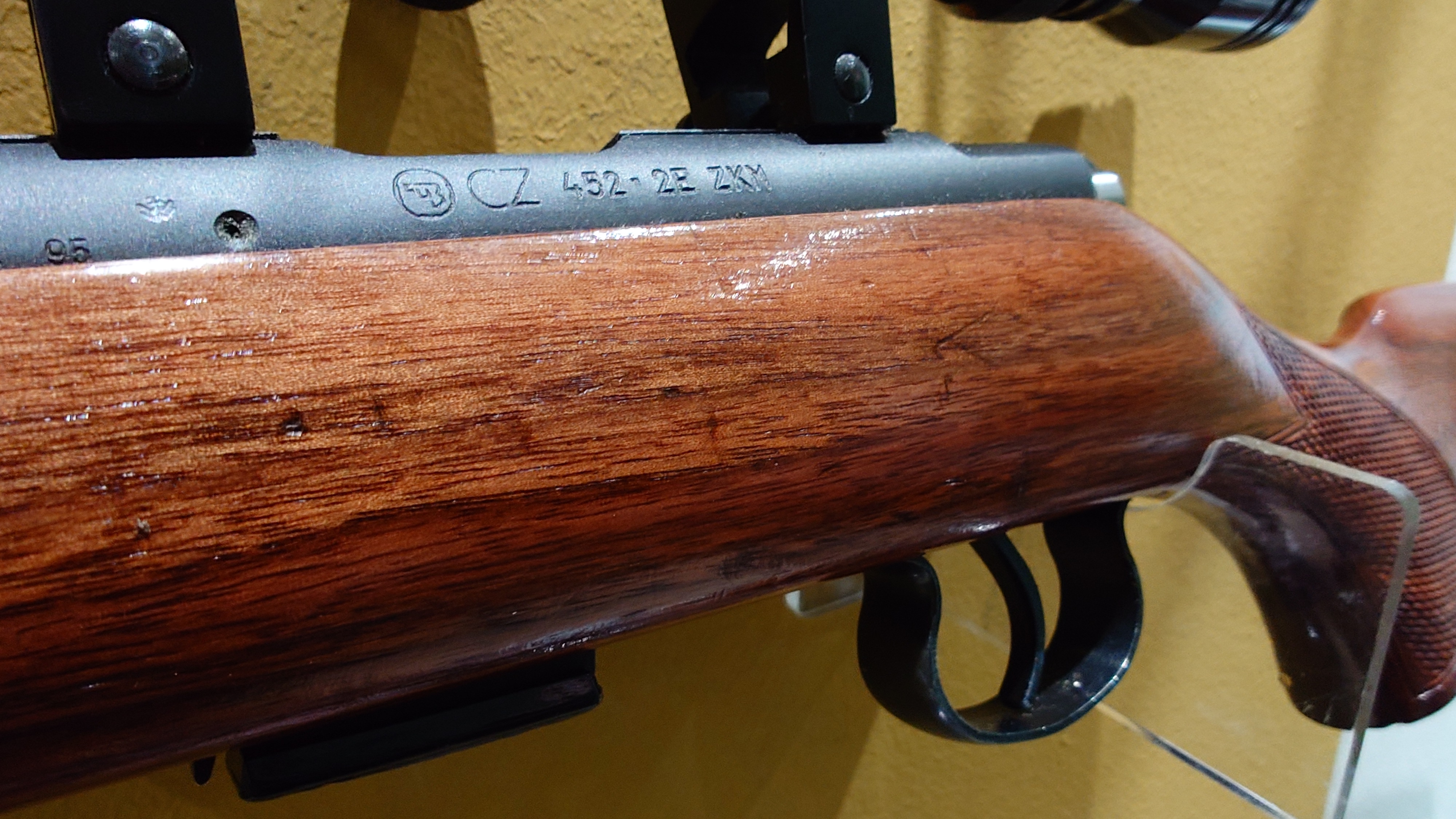 REPETIERBÜCHSE CZ 452-2E ZKM - .22LR  + 3-9x40 ZF