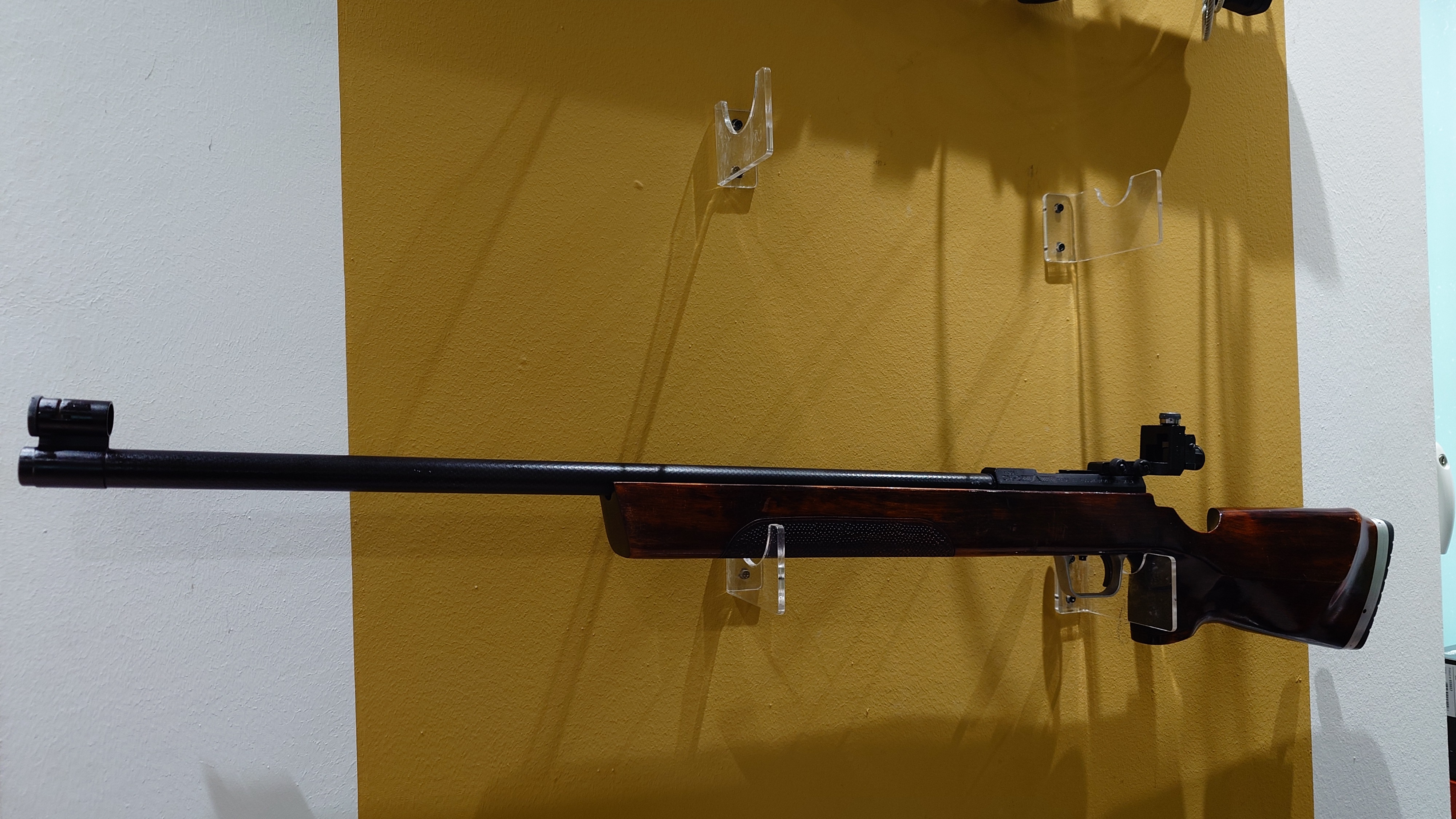 AUS NACHLASS -  IZHMASH CM-2 - EINZELLADER BÜCHSE - .22LR - DIOPTER