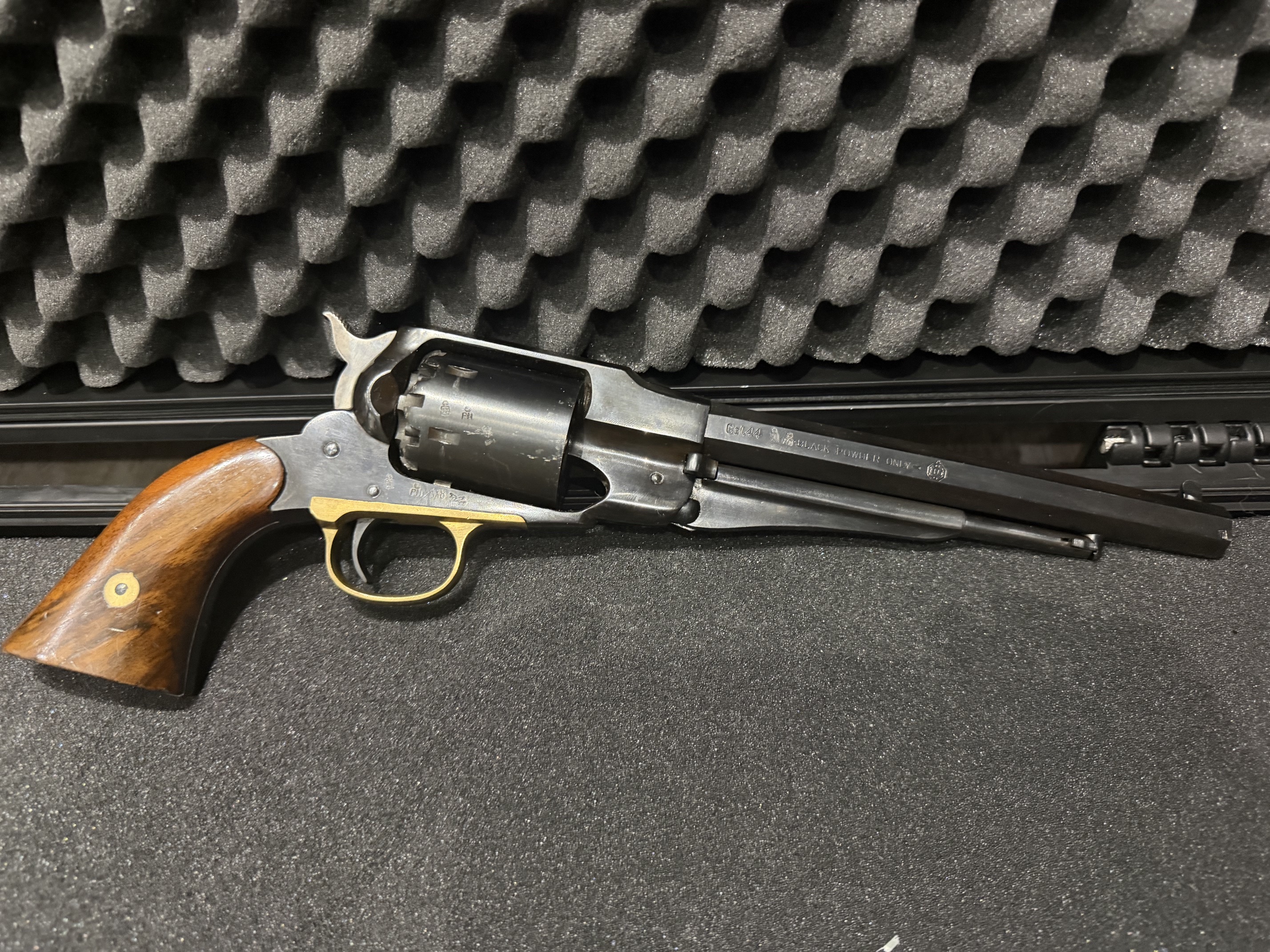 HEGE-UBERTI PERKUSSIONSREVOLVER MODEL 1858 - NEW ARMY - .44