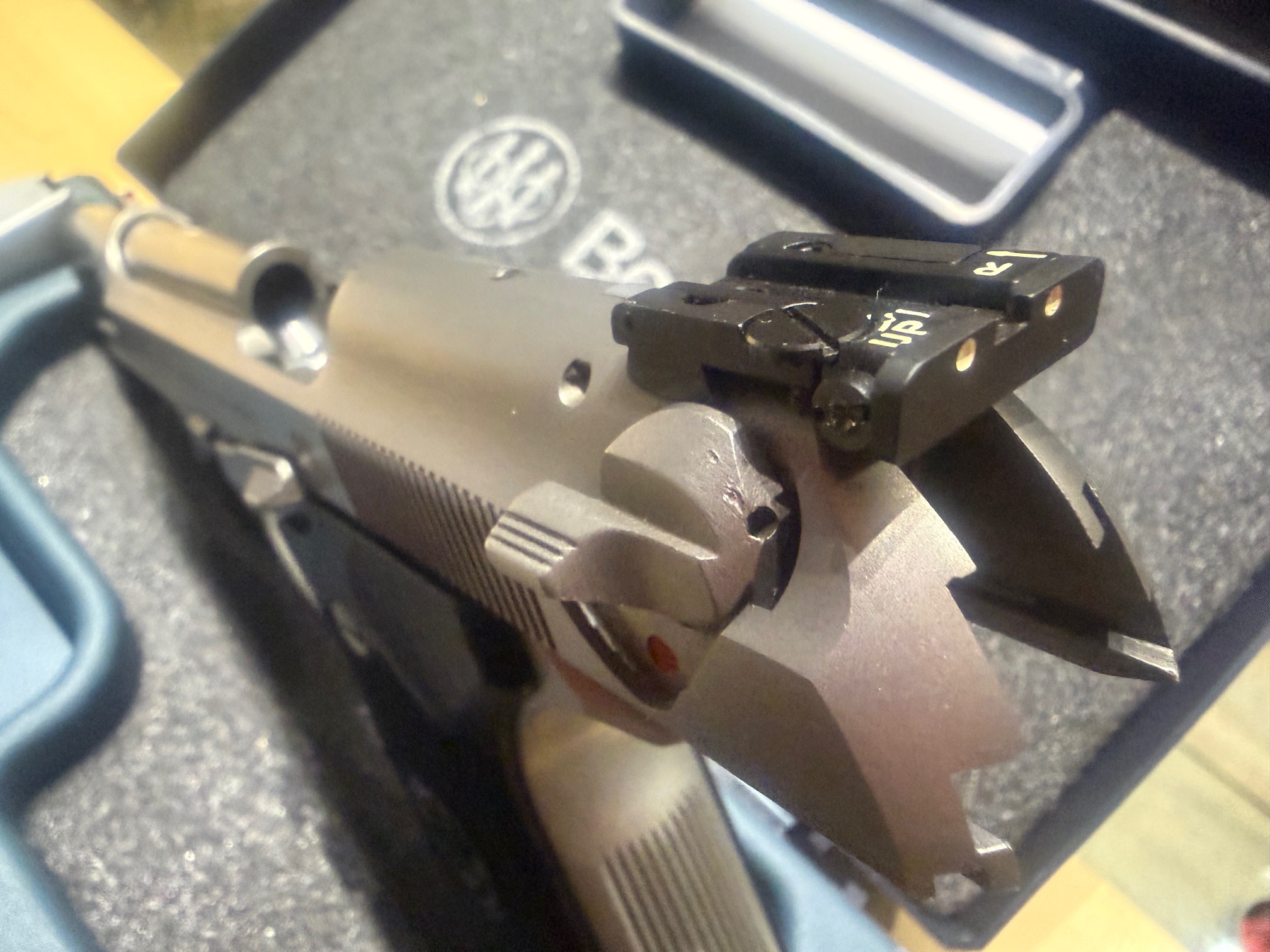 BERETTA 92 FS INOX - 9MM LUGER - VERSTELLB. VISIER
