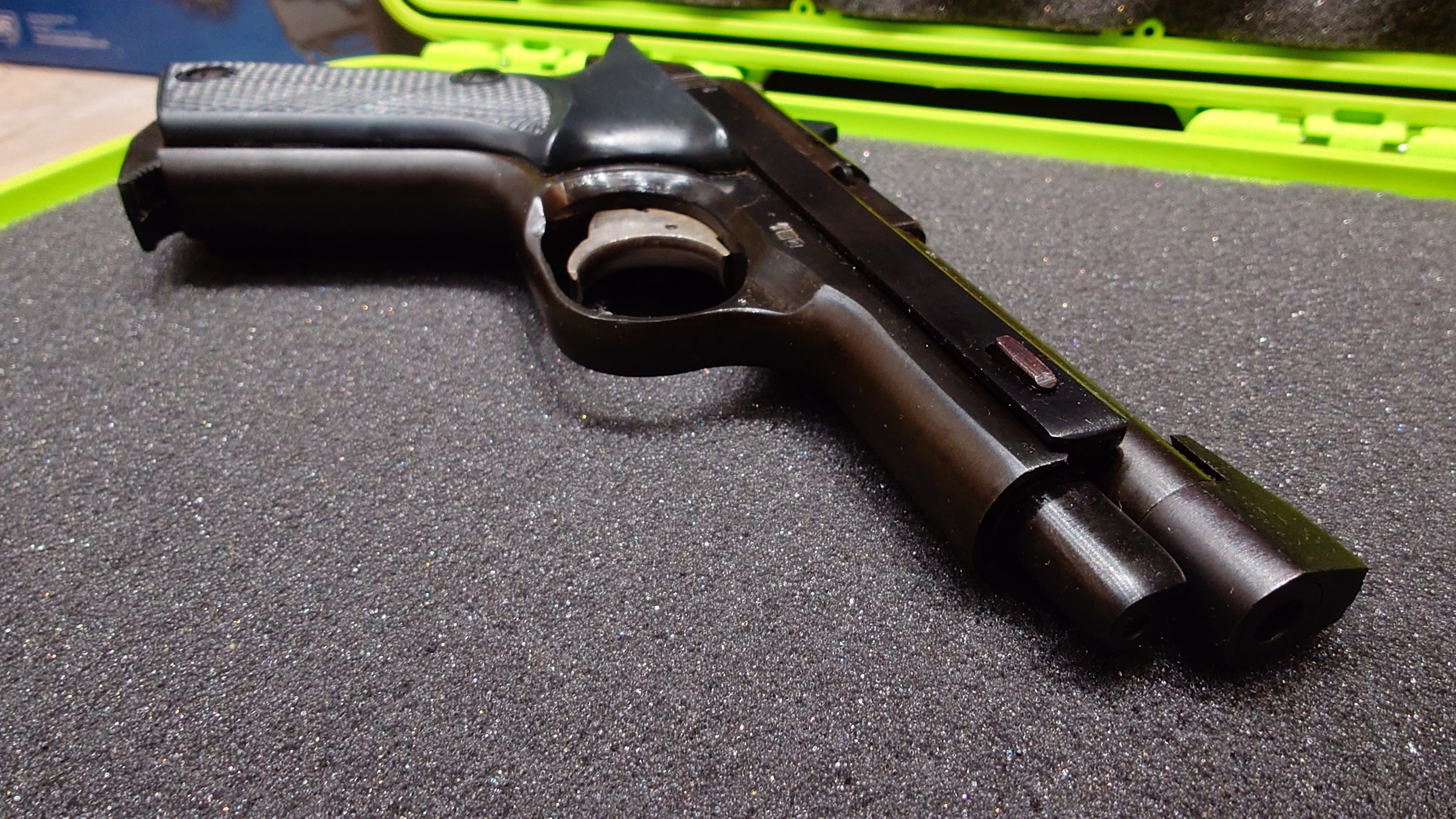 BAIKAL MARGO - KALIBER .22LR MIT 2. MAGAZIN UND OVP -  ZUSTAND 1