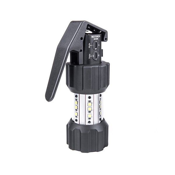 NEXTORCH ND30B - IRRITATIONSKÖRPER MIT 130DB ALARMSIGNAL, 11.000 LUMEN STROBOSKOPBLITZ UND HOLSTER