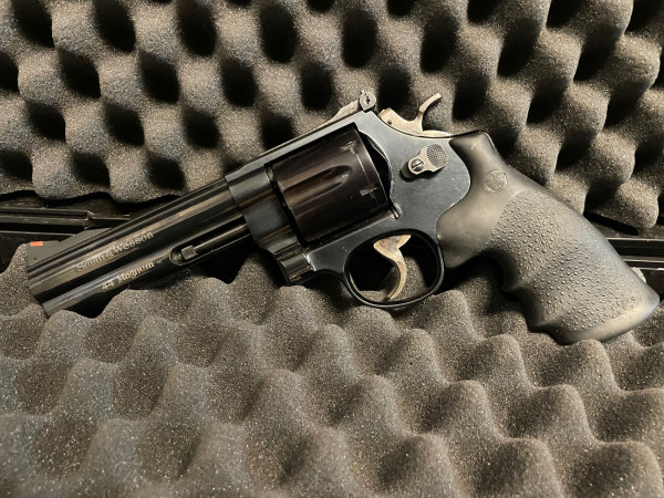 SMITH & WESSON 29 CLASSIC - .44REM.MAG - 5 ZOLL